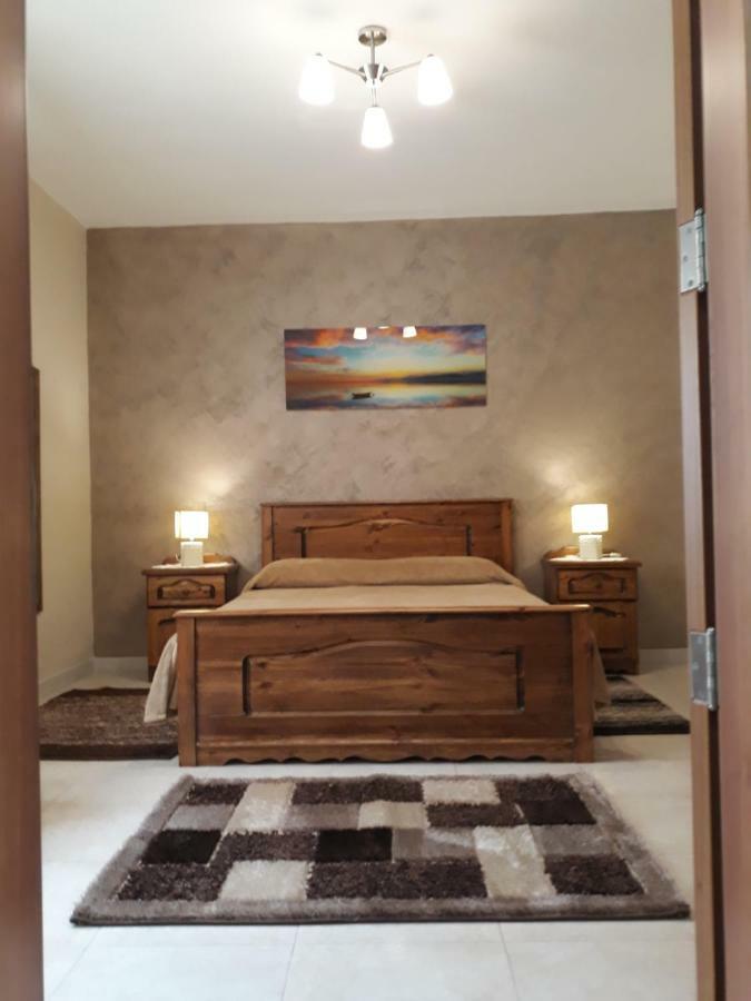 Grazzja Traditional Apartment Żabbar المظهر الخارجي الصورة